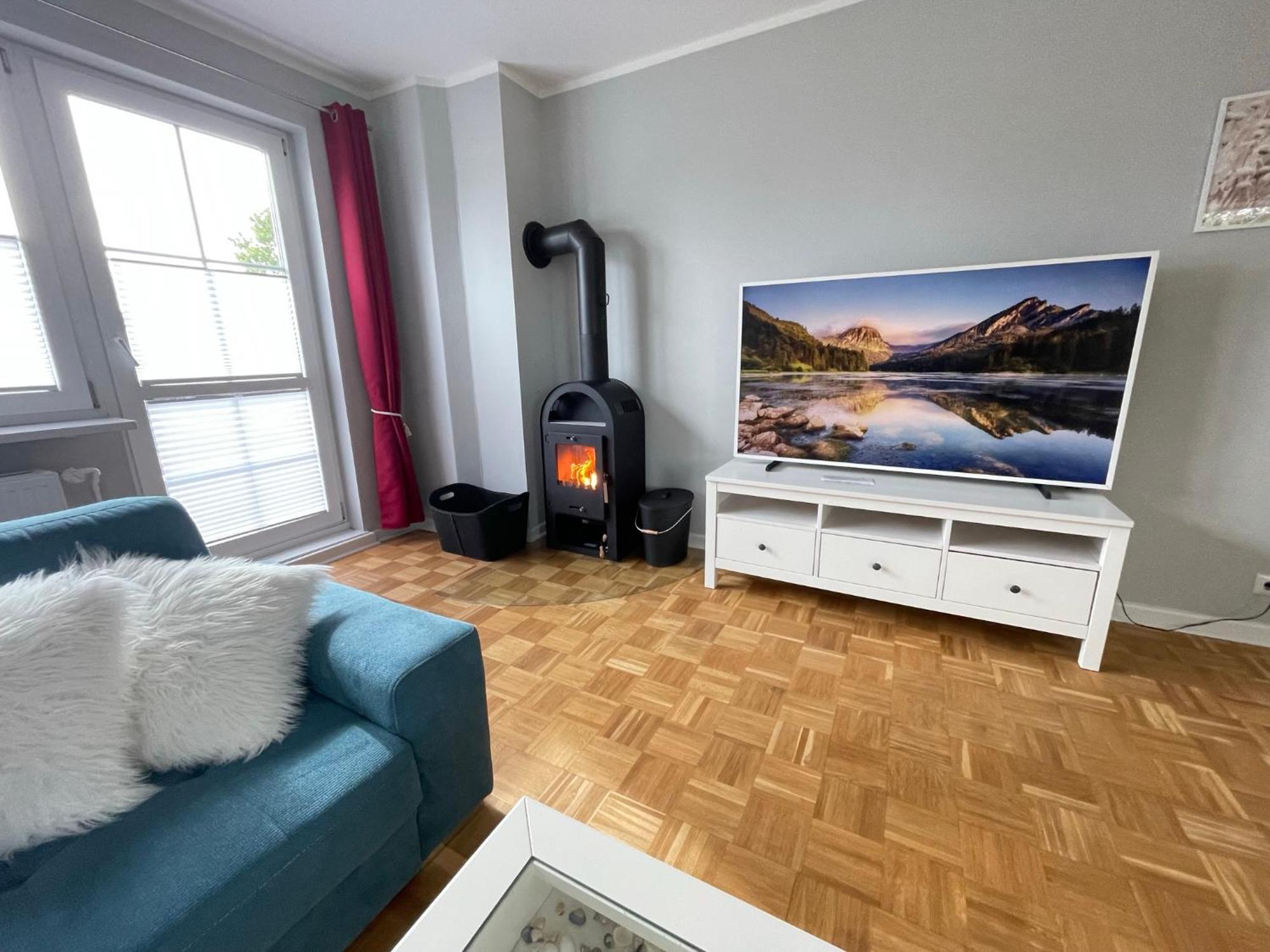 Ruegenferienhaus - Schaprode Hafen Ngoại thất bức ảnh